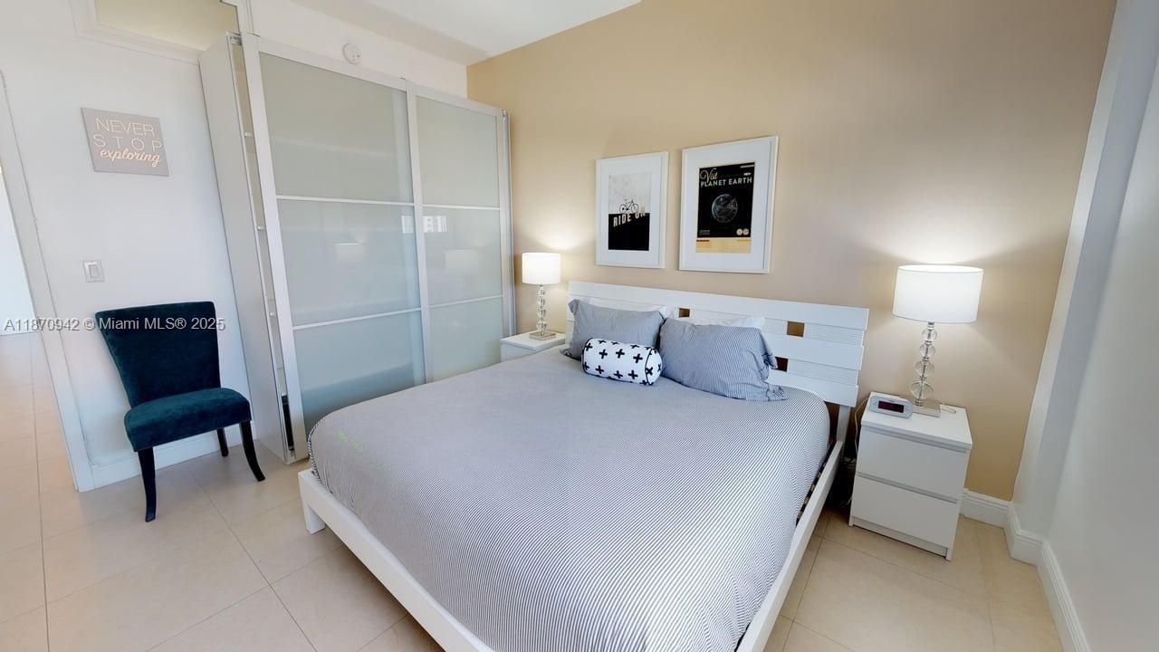 待售: $530,000 (1 贝兹, 1 浴室, 1005 平方英尺)