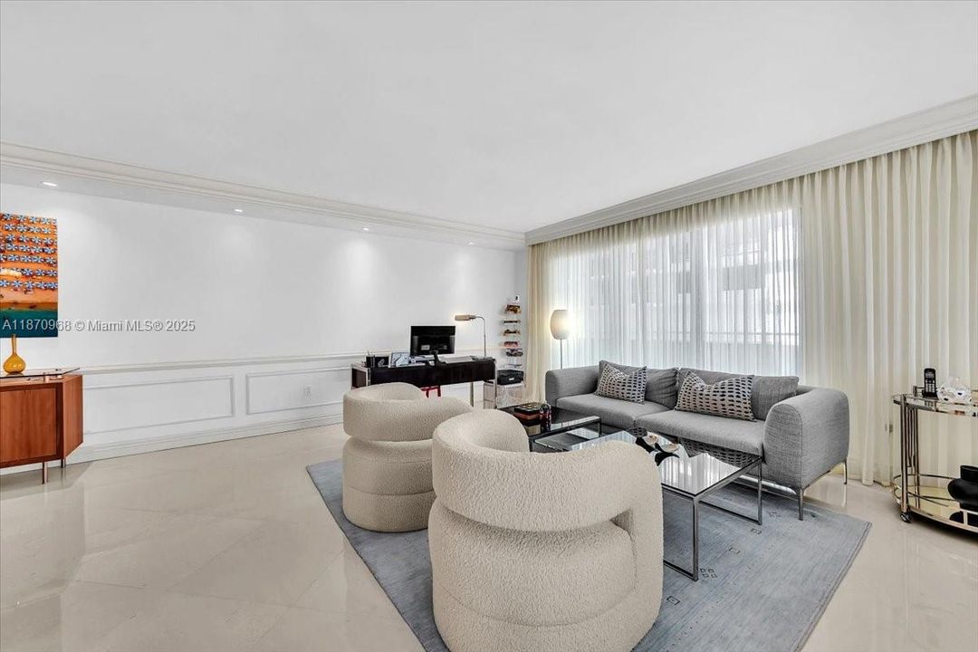 En Venta: $2,399,000 (3 camas, 3 baños, 1986 Pies cuadrados)