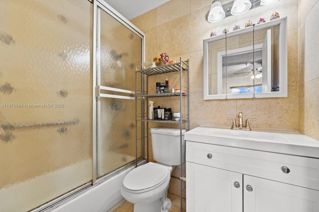 Active With Contract: $285,000 (2 beds, 2 baths, 0 Square Feet)