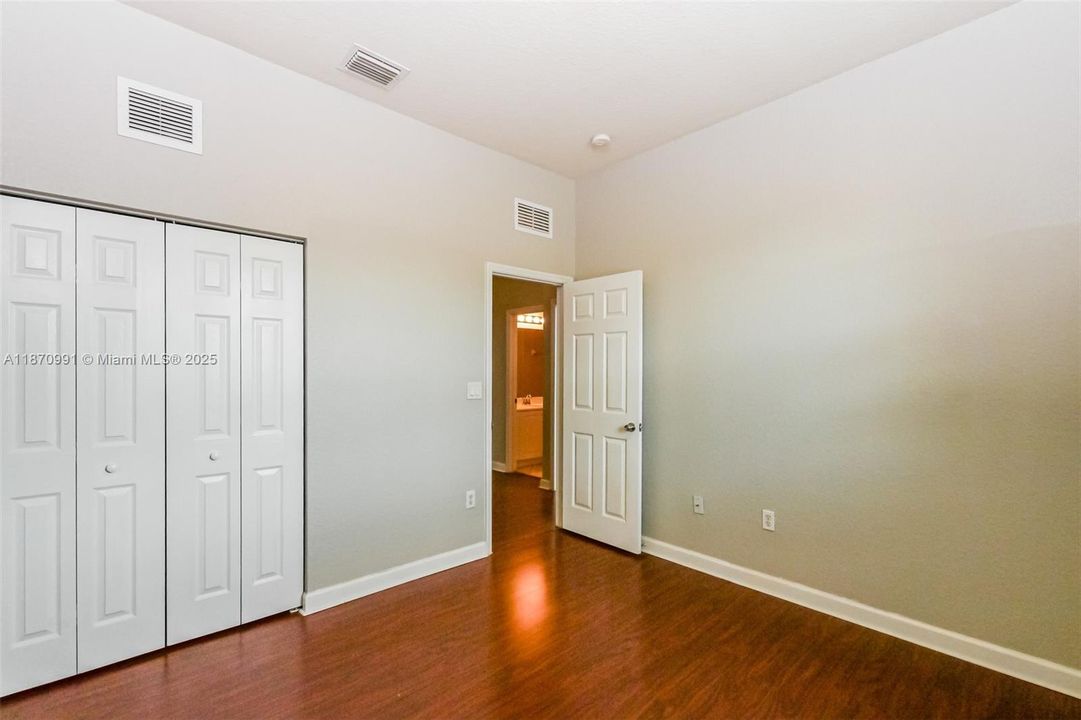 Недавно арендовано: $1,916 (3 спален, 2 ванн, 1340 Квадратных фут)