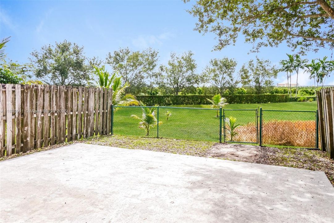 Недавно арендовано: $1,916 (3 спален, 2 ванн, 1340 Квадратных фут)