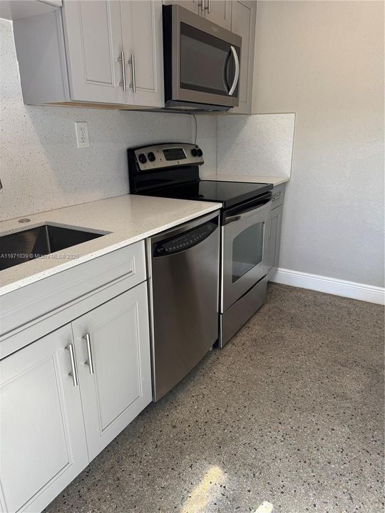 For Rent: $1,649 (3 beds, 1 baths, 1600 Square Feet)