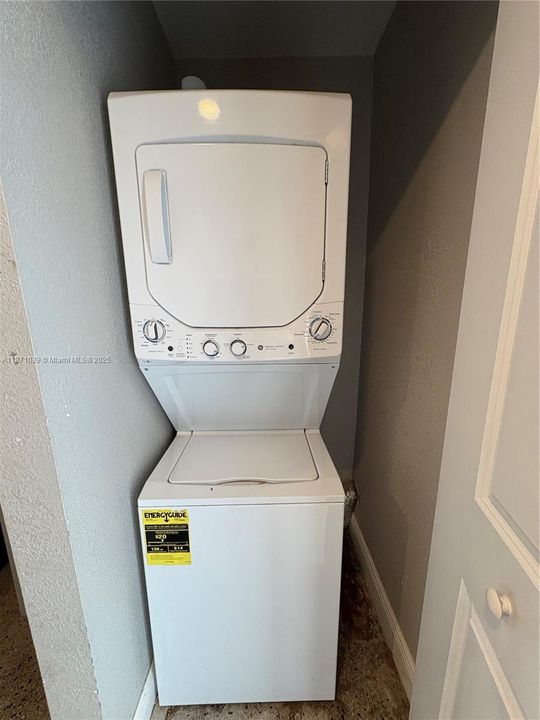 For Rent: $1,649 (3 beds, 1 baths, 1600 Square Feet)