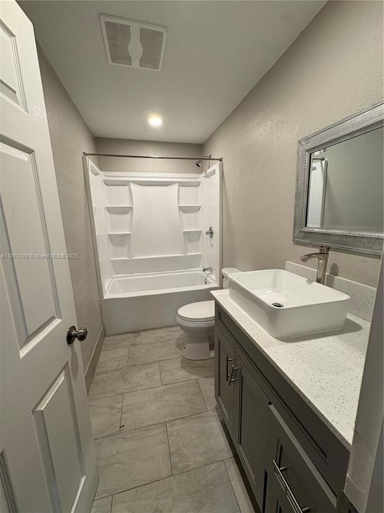 For Rent: $1,649 (3 beds, 1 baths, 1600 Square Feet)