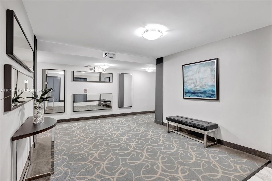 最近售出: $299,000 (2 贝兹, 2 浴室, 1144 平方英尺)