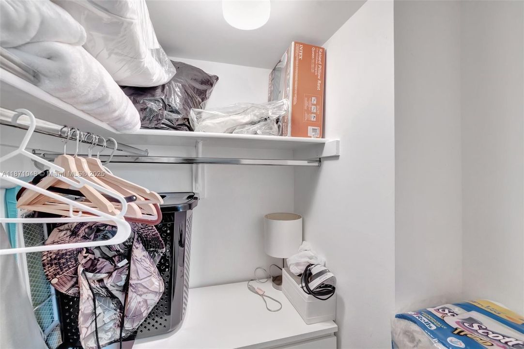 最近售出: $299,000 (2 贝兹, 2 浴室, 1144 平方英尺)