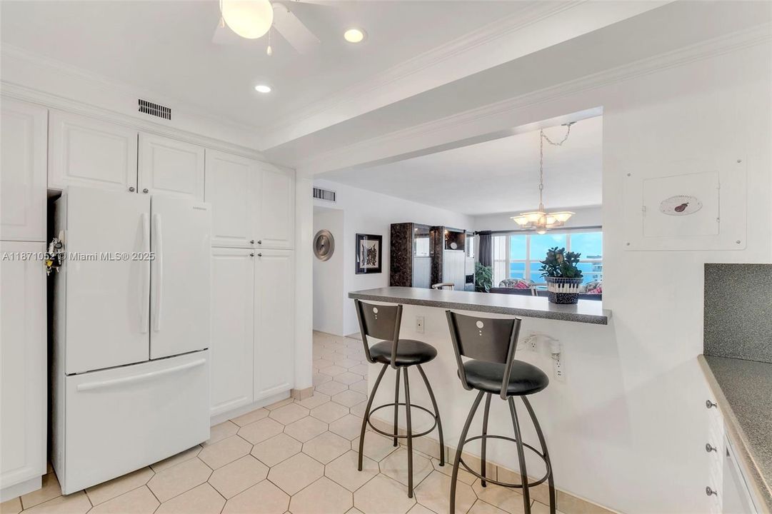 Activo con contrato: $399,900 (1 camas, 1 baños, 980 Pies cuadrados)