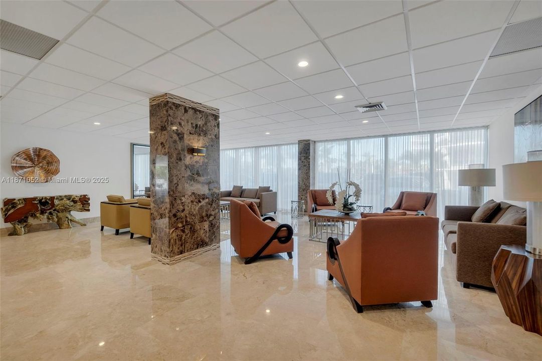 Activo con contrato: $399,900 (1 camas, 1 baños, 980 Pies cuadrados)