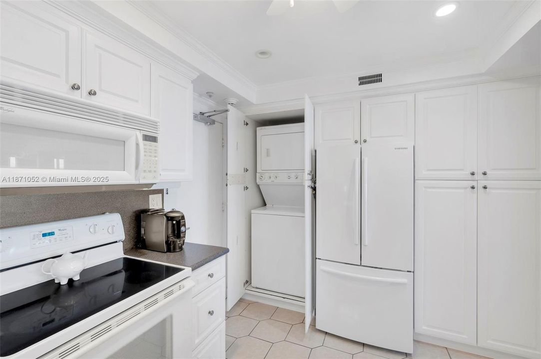 Activo con contrato: $399,900 (1 camas, 1 baños, 980 Pies cuadrados)