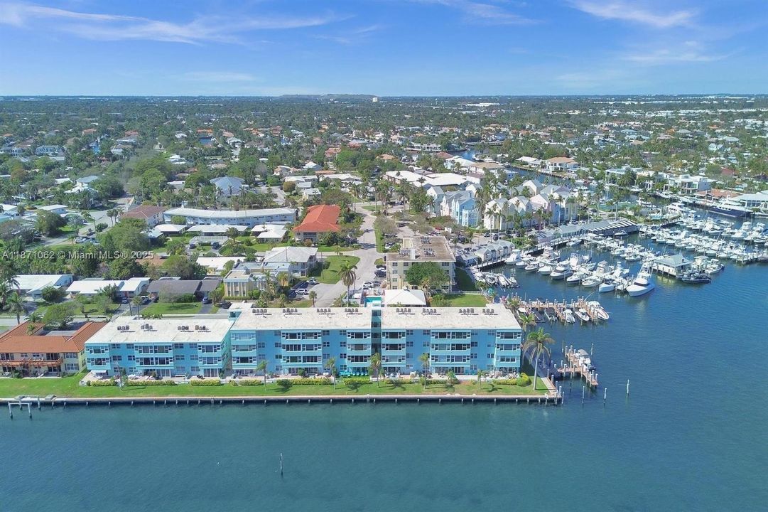 Lighthouse Colony on the Intracoastal Waterway and the Lighthouse Point Marina.