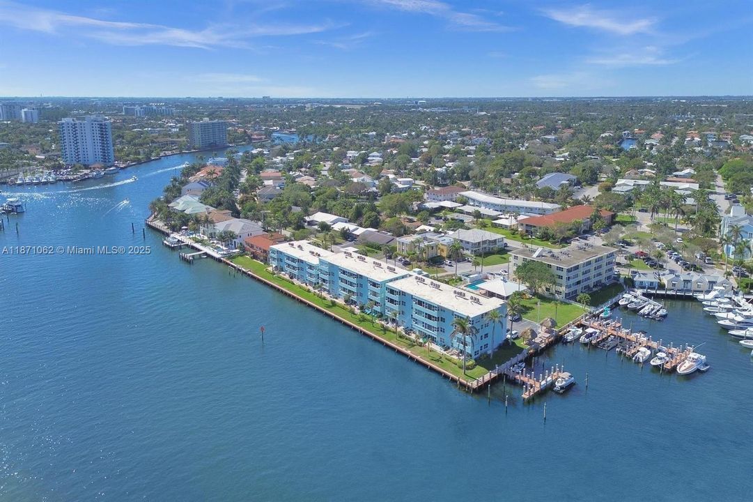 Lighthouse Colony on the Intracoastal Waterway and the Lighthouse Point Marina.