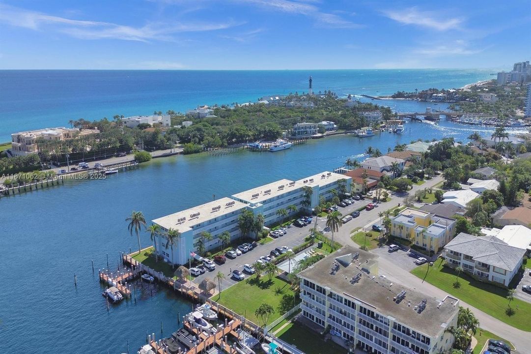 Lighthouse Colony on the Intracoastal Waterway and view of the Hillsboro Inlet Lighthouse.