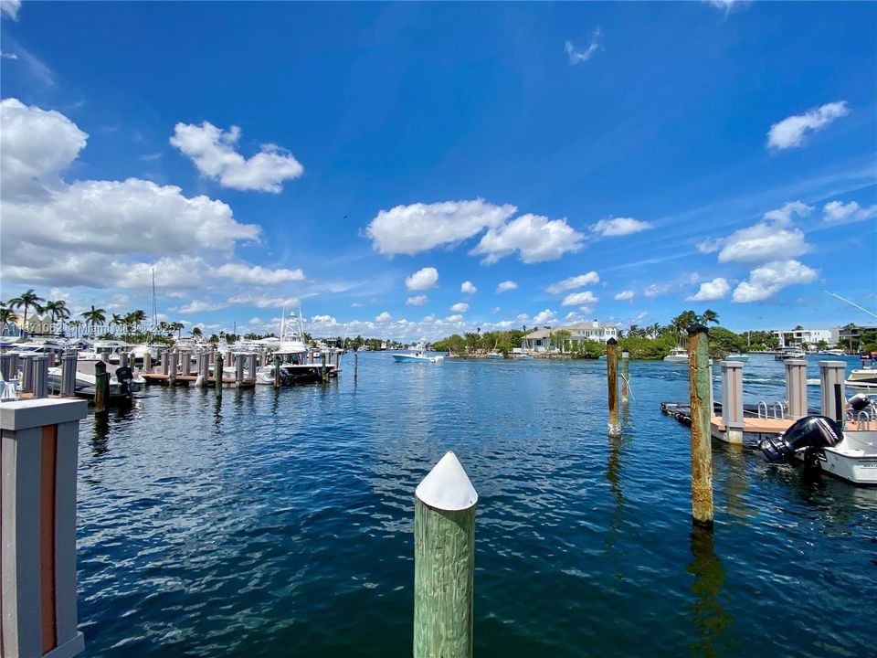 На продажу: $295,000 (1 спален, 1 ванн, 1100 Квадратных фут)