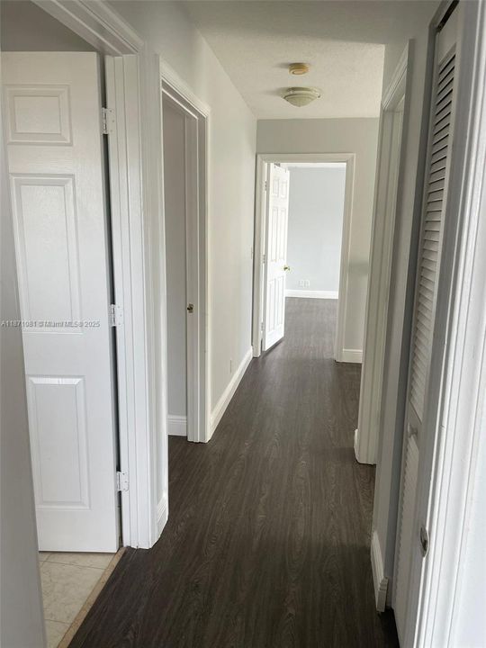 出租: $5,000 (4 贝兹, 3 浴室, 2263 平方英尺)