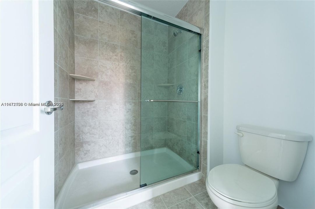 Recently Rented: $2,600 (3 beds, 2 baths, 1622 Square Feet)