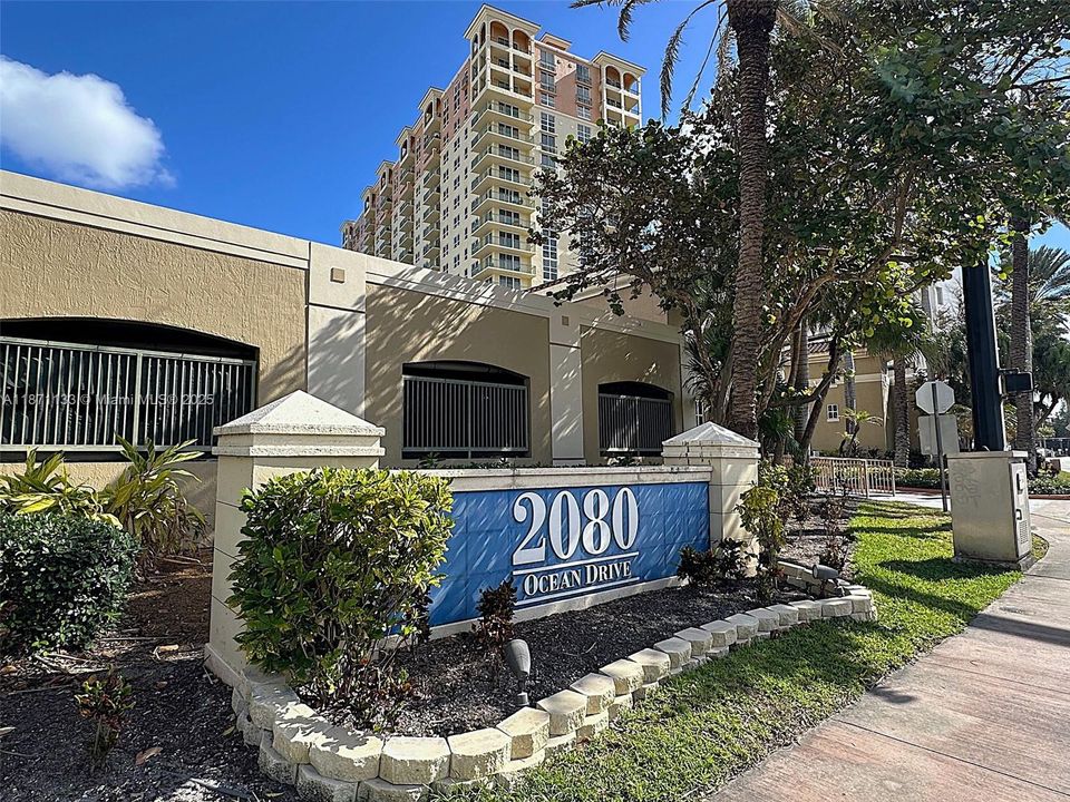 2080 Ocean Drive Condo