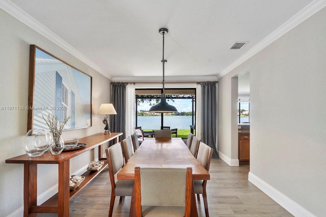 For Sale: $1,399,000 (5 beds, 4 baths, 3945 Square Feet)