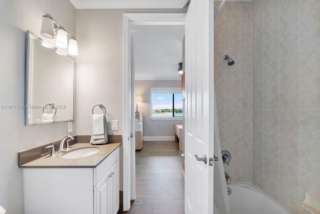 For Sale: $1,399,000 (5 beds, 4 baths, 3945 Square Feet)