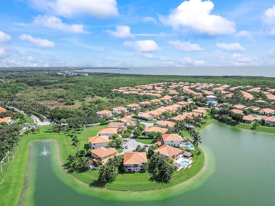 For Sale: $1,399,000 (5 beds, 4 baths, 3945 Square Feet)