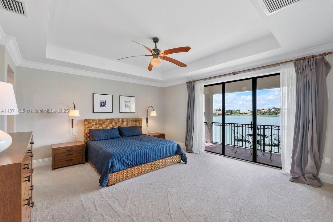 For Sale: $1,399,000 (5 beds, 4 baths, 3945 Square Feet)