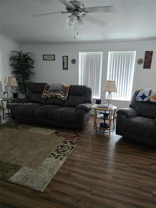 For Sale: $145,000 (3 beds, 2 baths, 7672 Square Feet)