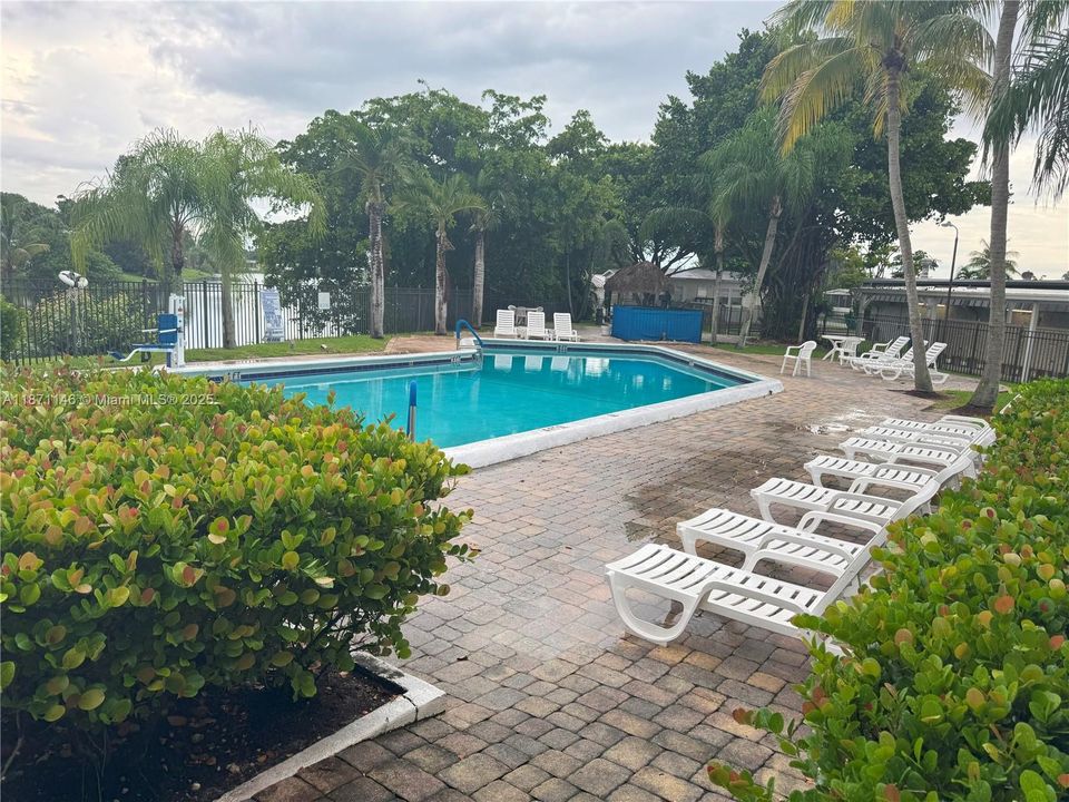 For Sale: $145,000 (3 beds, 2 baths, 7672 Square Feet)