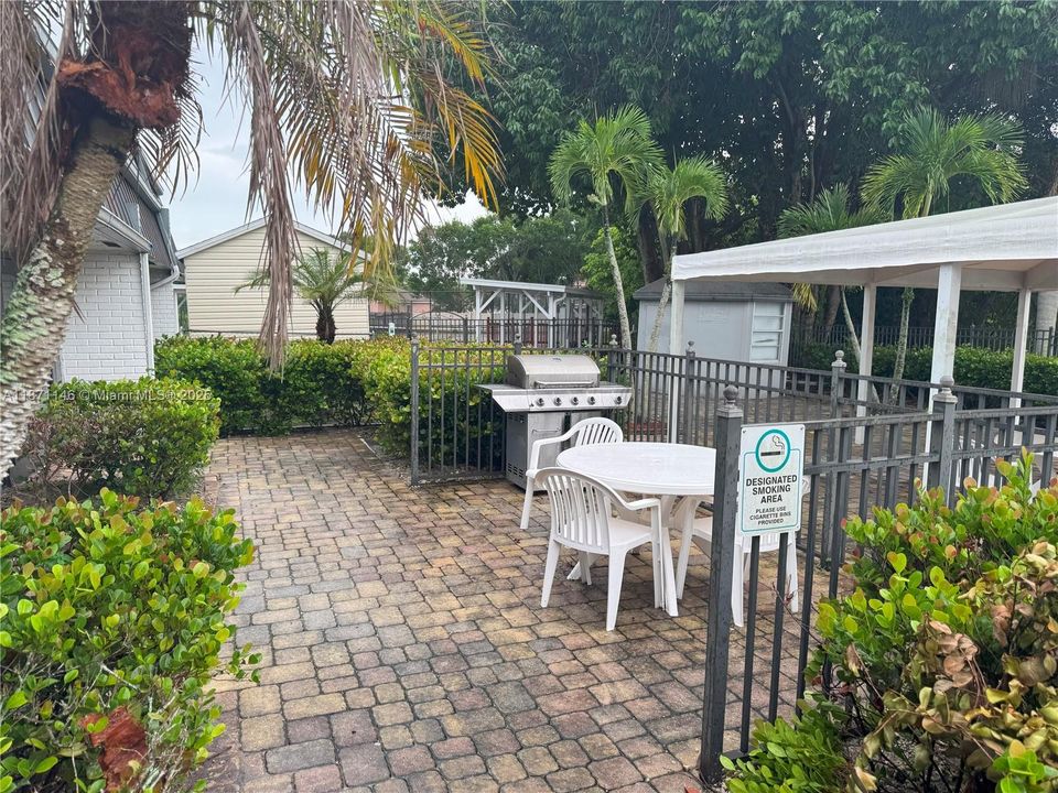 For Sale: $145,000 (3 beds, 2 baths, 7672 Square Feet)