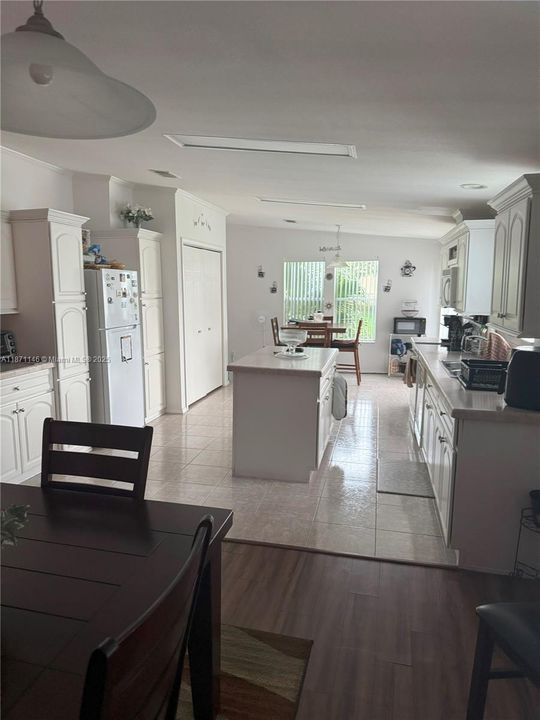 For Sale: $145,000 (3 beds, 2 baths, 7672 Square Feet)