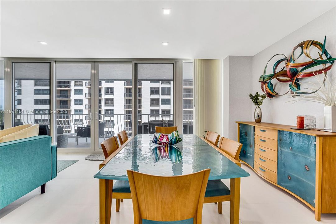 For Sale: $2,500,000 (4 beds, 4 baths, 2540 Square Feet)