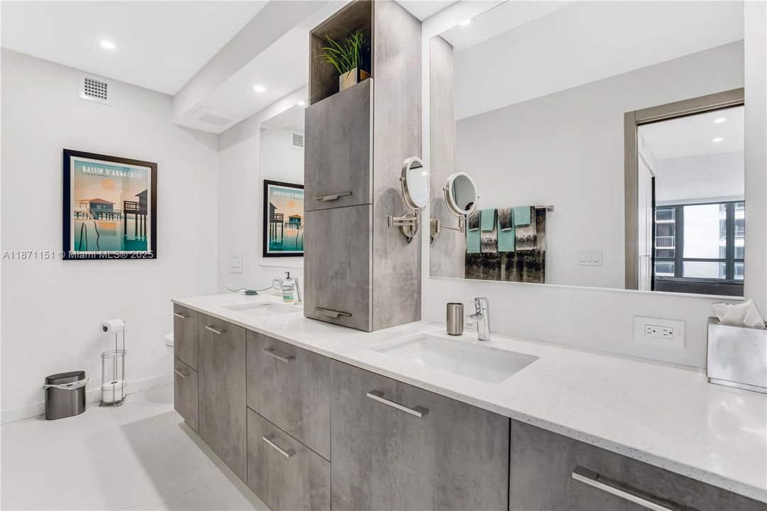 For Sale: $2,500,000 (4 beds, 4 baths, 2540 Square Feet)