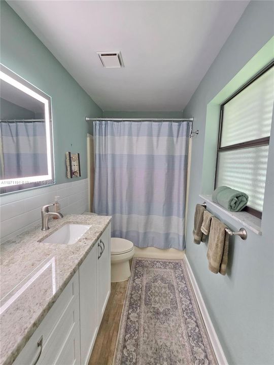 En Venta: $399,900 (2 camas, 2 baños, 1408 Pies cuadrados)