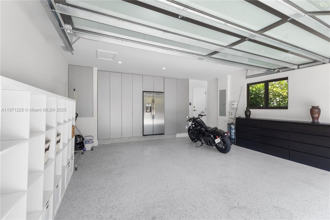 Built-in and extra fridge