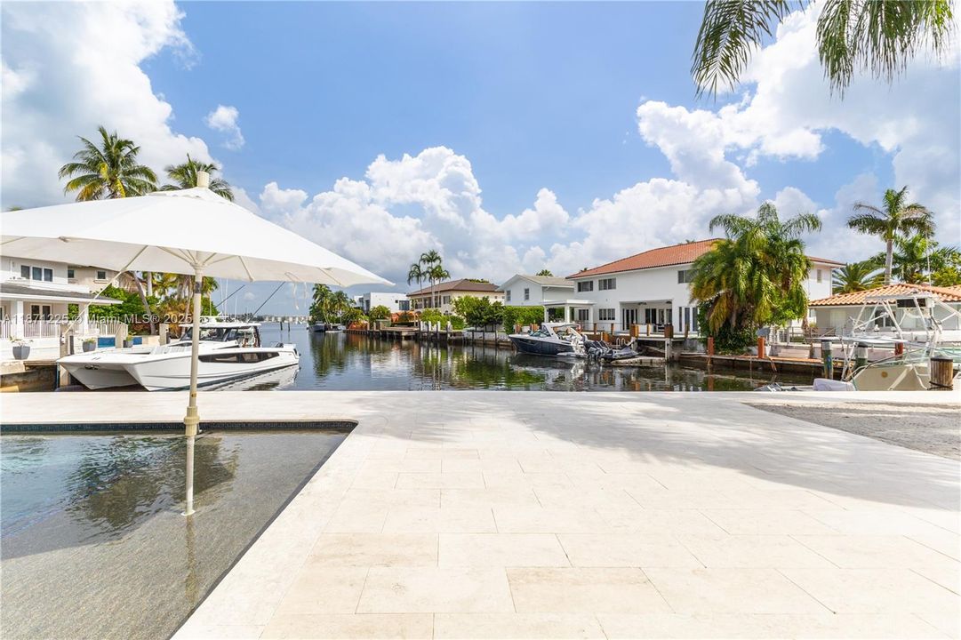 Active With Contract: $4,700,000 (4 beds, 4 baths, 2938 Square Feet)