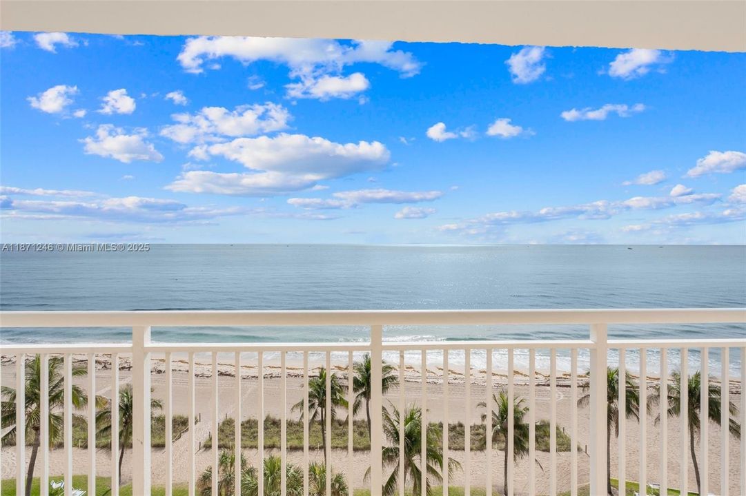 最近售出: $599,000 (2 贝兹, 2 浴室, 1000 平方英尺)