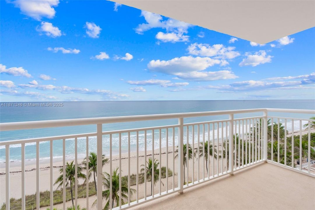 最近售出: $599,000 (2 贝兹, 2 浴室, 1000 平方英尺)