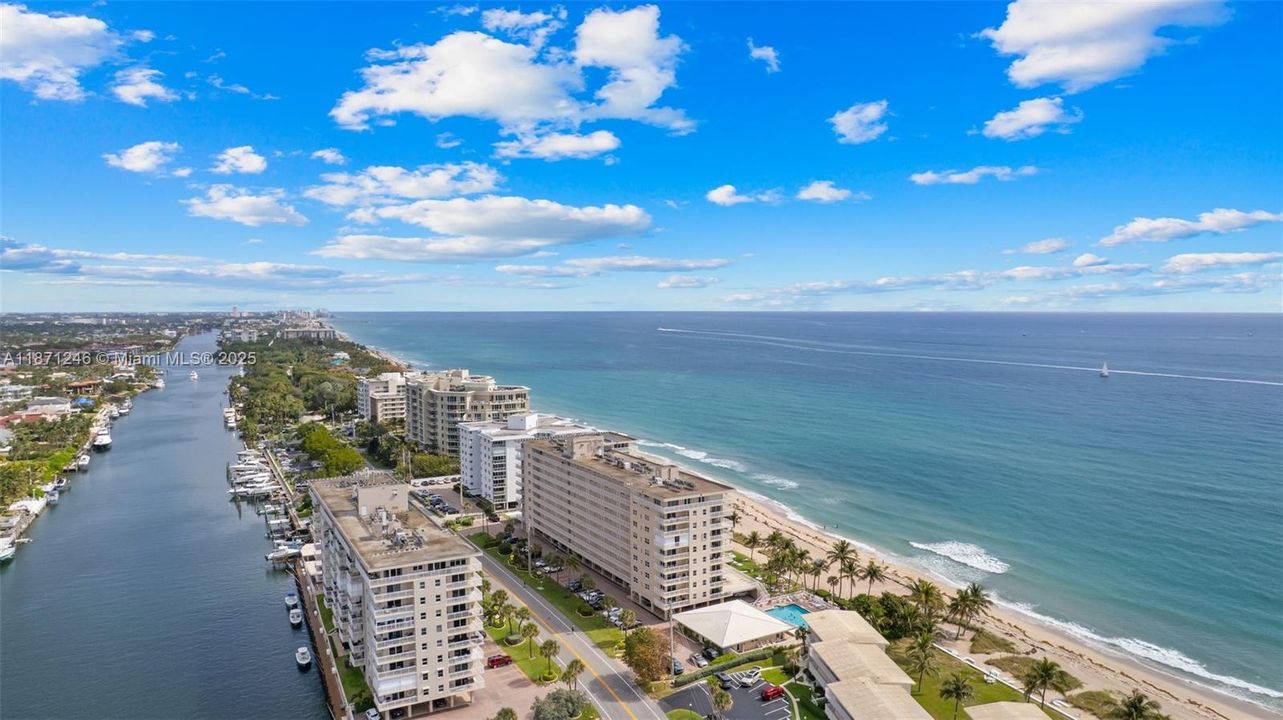 最近售出: $599,000 (2 贝兹, 2 浴室, 1000 平方英尺)