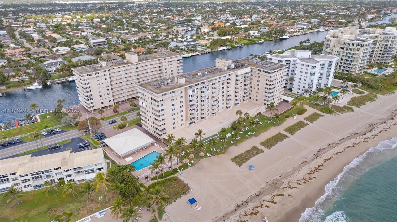 最近售出: $599,000 (2 贝兹, 2 浴室, 1000 平方英尺)