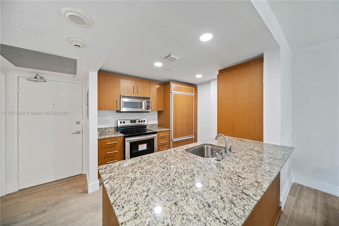 En Venta: $730,000 (1 camas, 1 baños, 896 Pies cuadrados)