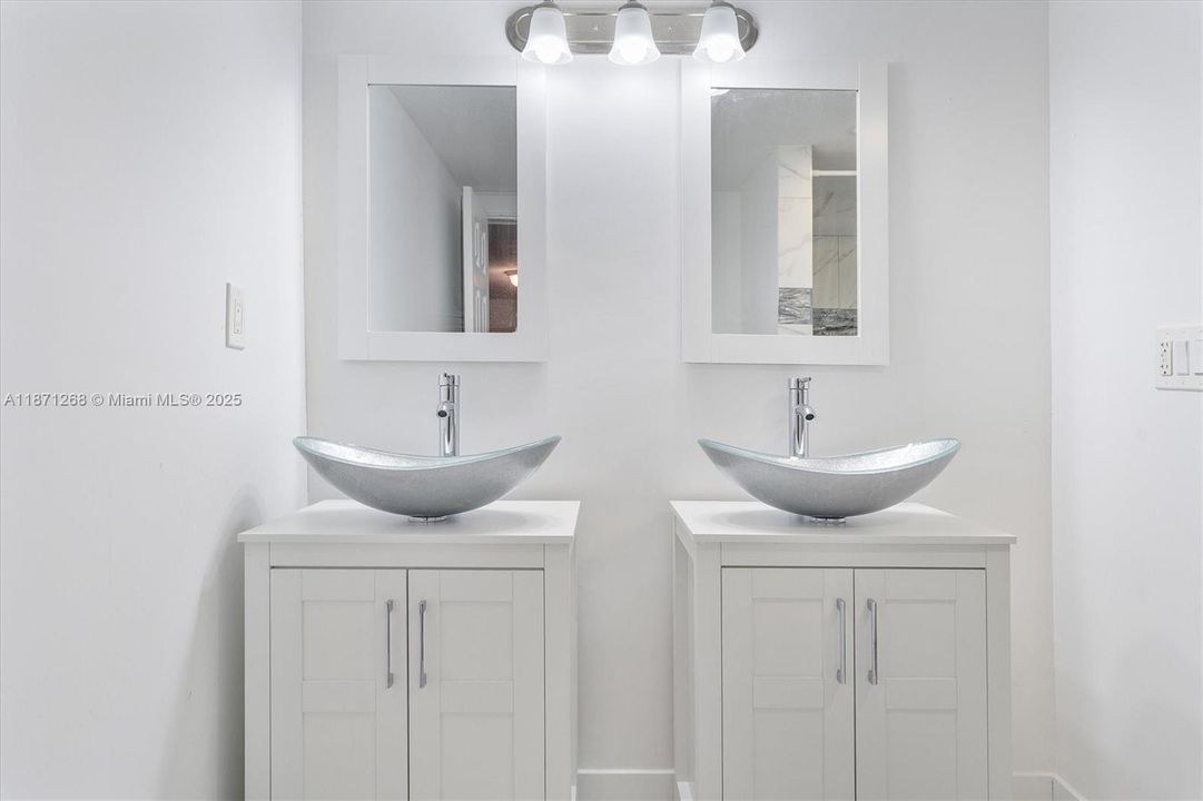 Activo con contrato: $1,050,000 (3 camas, 2 baños, 1672 Pies cuadrados)