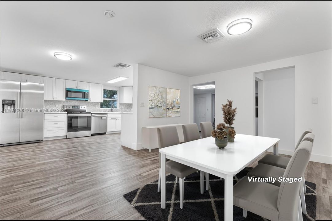 Activo con contrato: $1,050,000 (3 camas, 2 baños, 1672 Pies cuadrados)