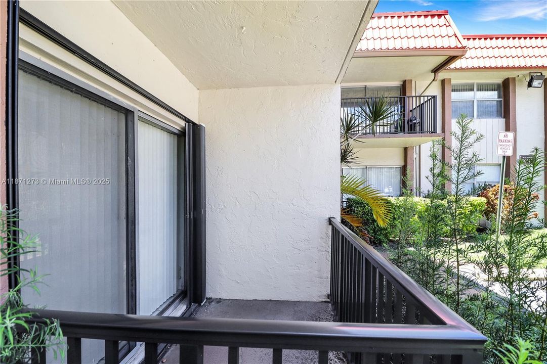 На продажу: $212,500 (1 спален, 1 ванн, 650 Квадратных фут)