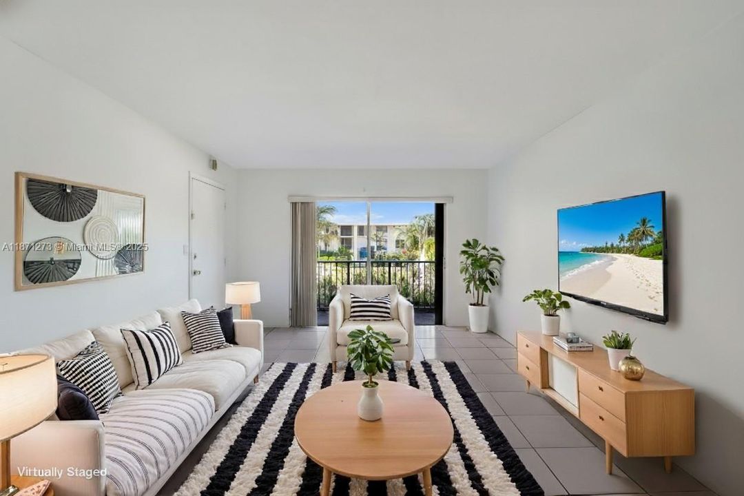 На продажу: $212,500 (1 спален, 1 ванн, 650 Квадратных фут)