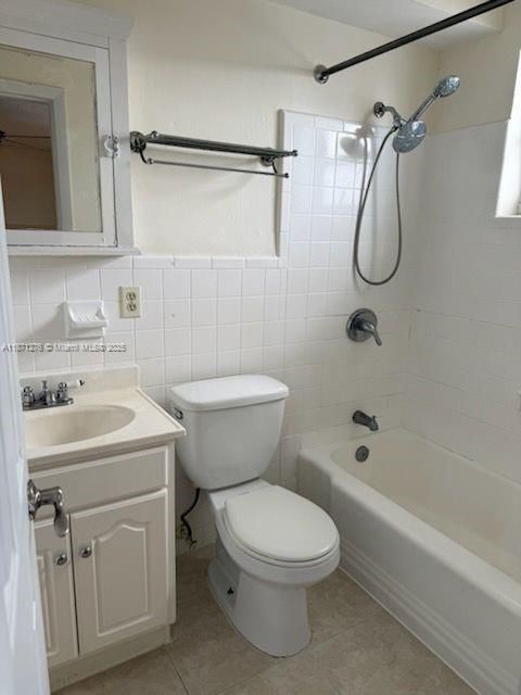 最近租的: $1,800 (1 贝兹, 1 浴室, 623 平方英尺)