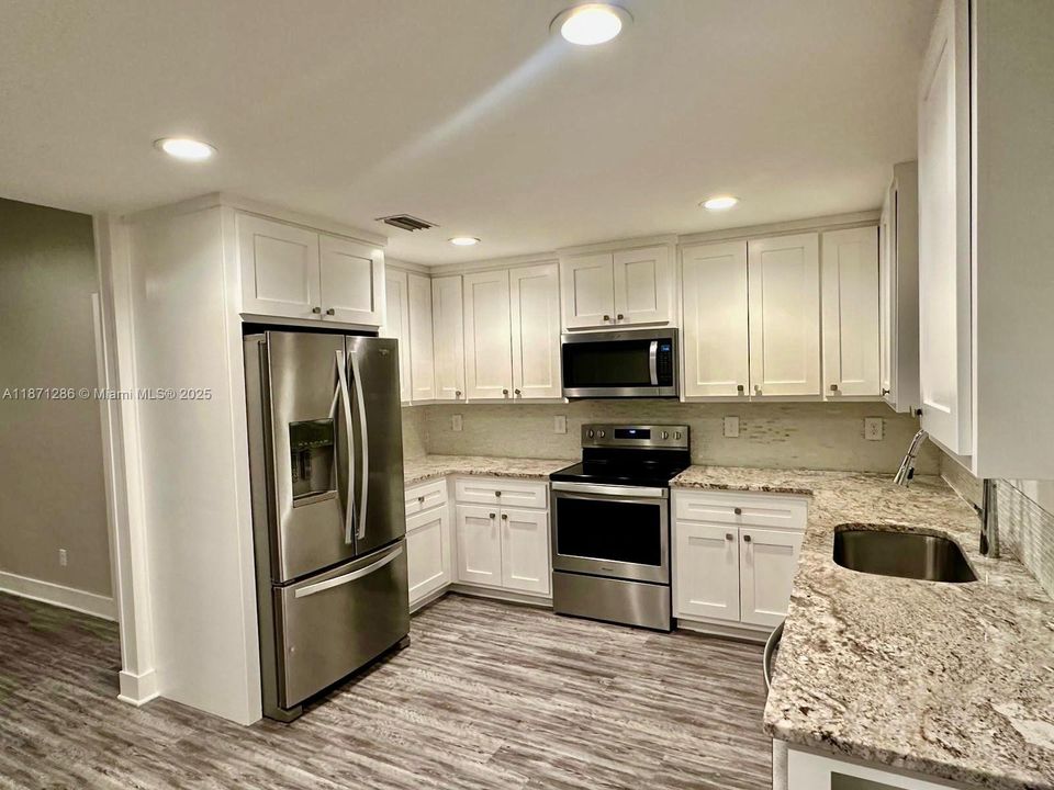 待售: $340,000 (3 贝兹, 2 浴室, 1796 平方英尺)