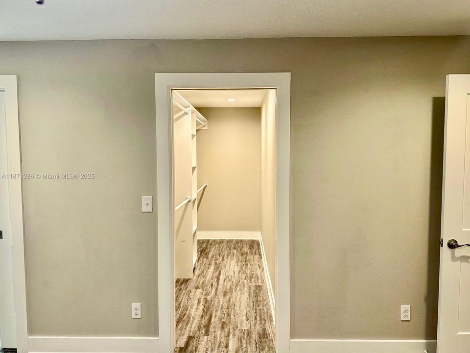 待售: $340,000 (3 贝兹, 2 浴室, 1796 平方英尺)