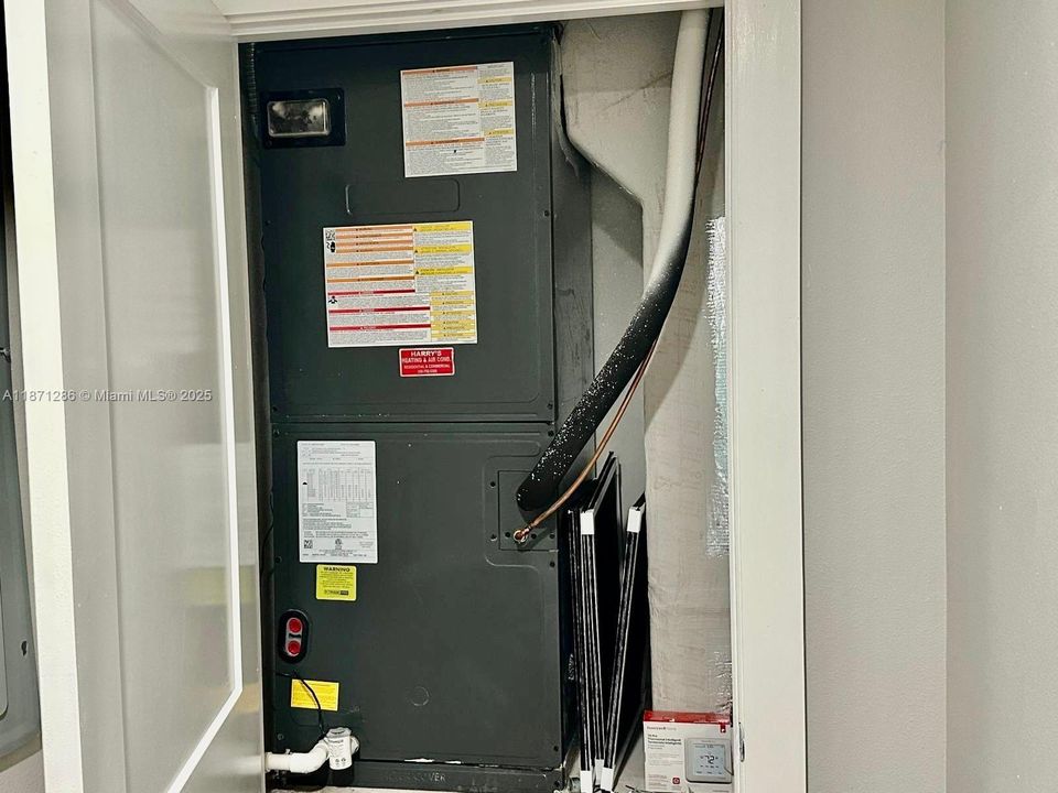 待售: $340,000 (3 贝兹, 2 浴室, 1796 平方英尺)