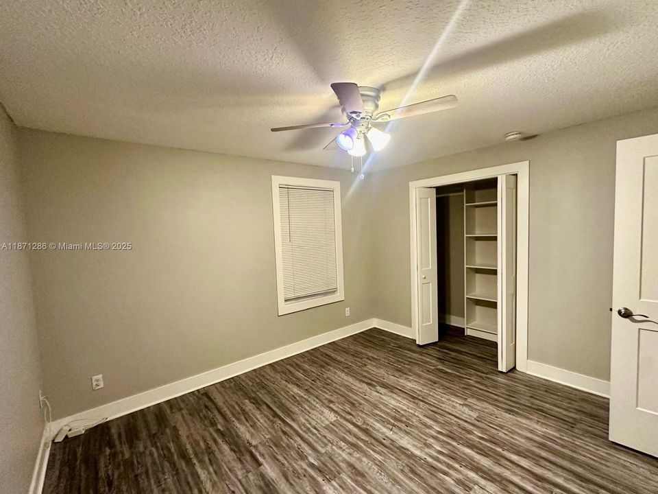 待售: $340,000 (3 贝兹, 2 浴室, 1796 平方英尺)