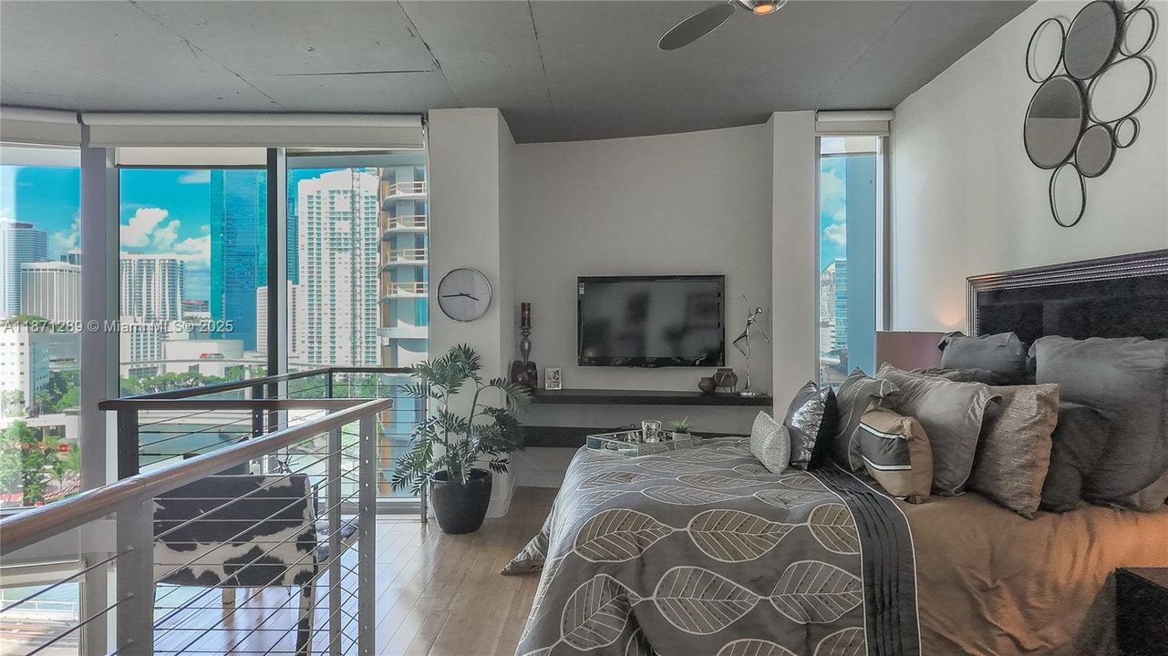 待售: $600,000 (2 贝兹, 2 浴室, 1284 平方英尺)