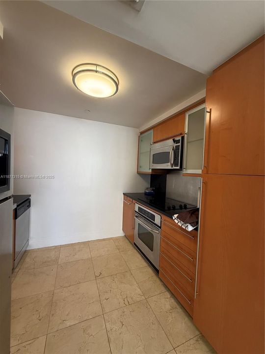 На продажу: $760,000 (1 спален, 1 ванн, 808 Квадратных фут)