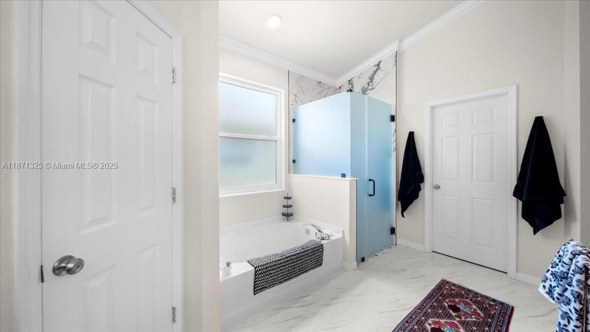 For Sale: $899,000 (4 beds, 3 baths, 3120 Square Feet)